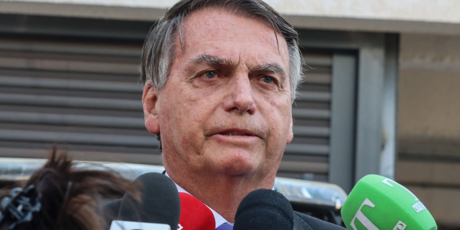 Indiciado, Bolsonaro diz que Moraes “faz tudo o que não diz a lei”